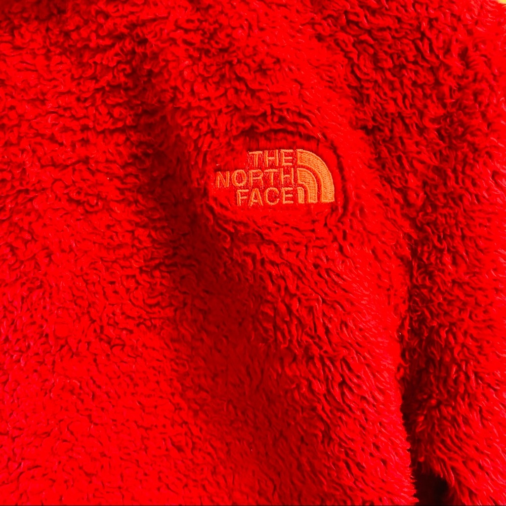 THE NORTH FACE Fuzzy Pink Zip Up  Hoodie - Picture 6 of 7